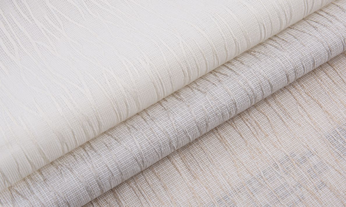 Curtains/Window screens/Roller blinds